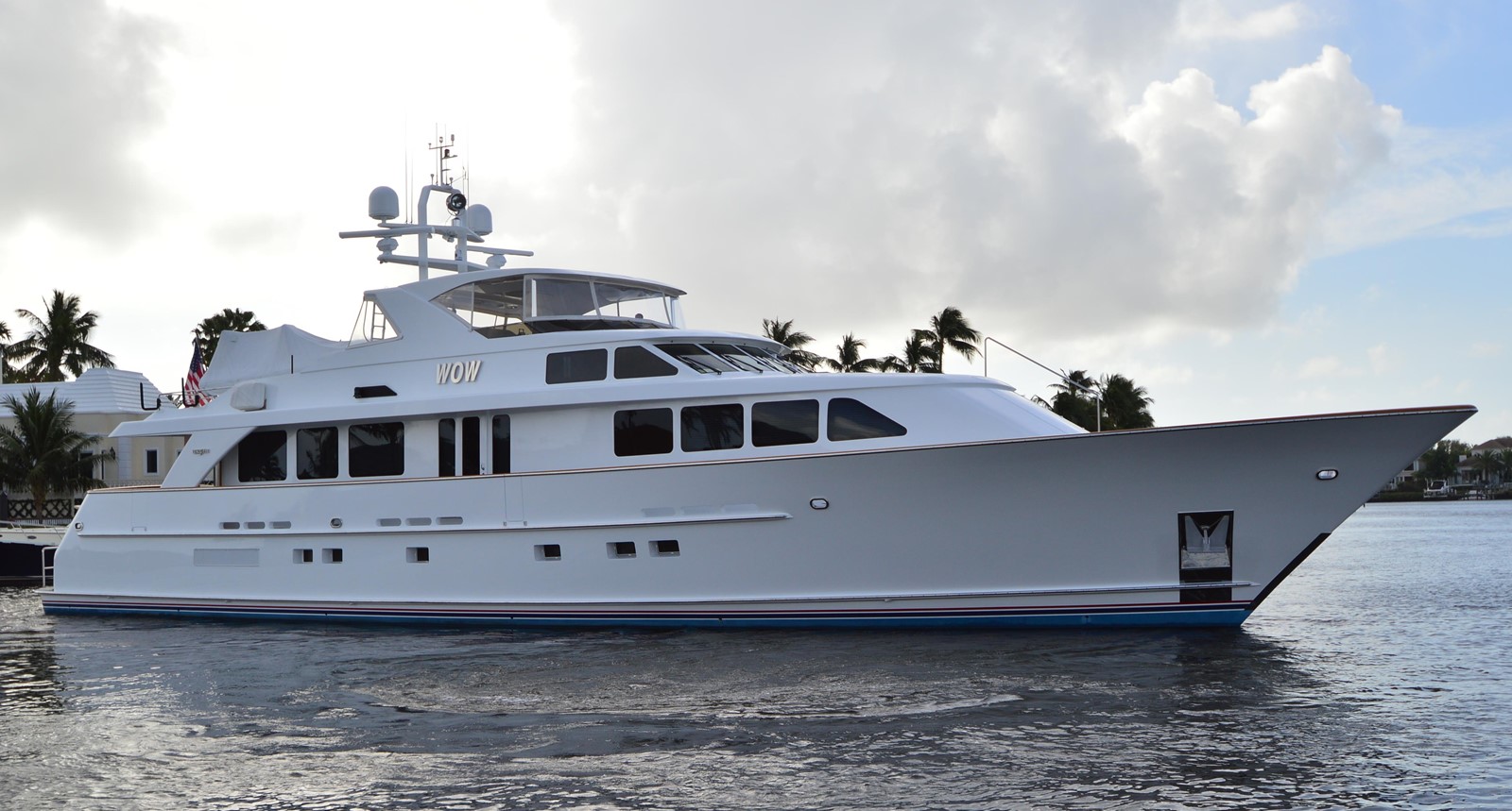 Burger 106 motoryacht WOW